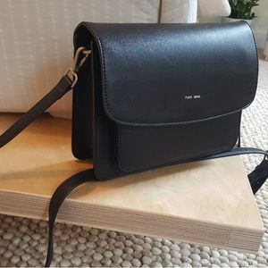 Pixie Mood Zoe Crossbody Bag